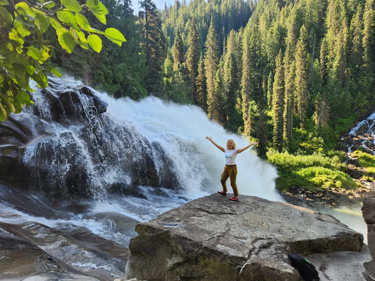 Ingrid alive and free at the waterfall